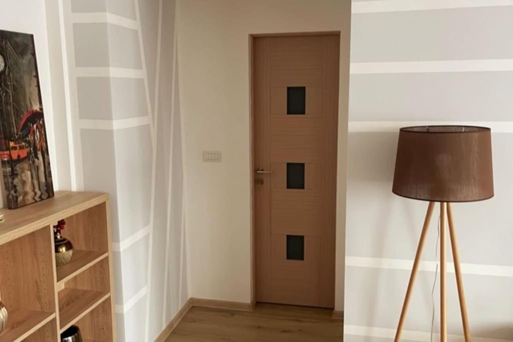 A Unique Ultra-central, Modern Appartamento