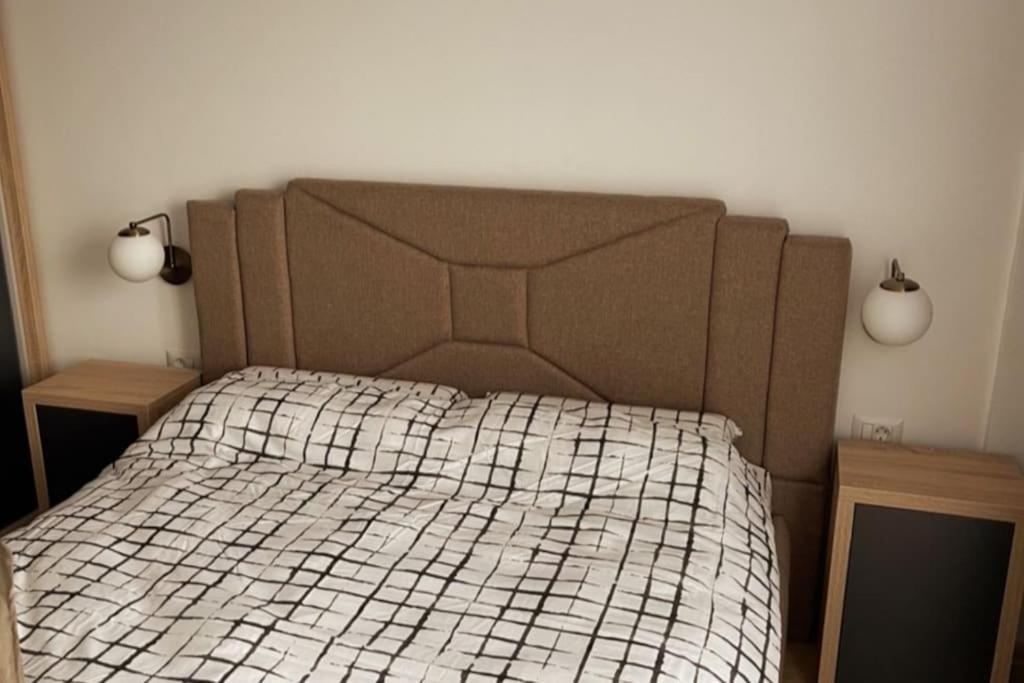 A Unique Ultra-central, Modern Appartamento *